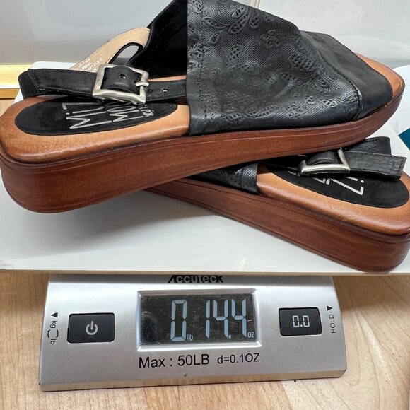 Miz Mooz Guava Black Leather Sandals Size 39 EU 9 US - Picture 11 of 12